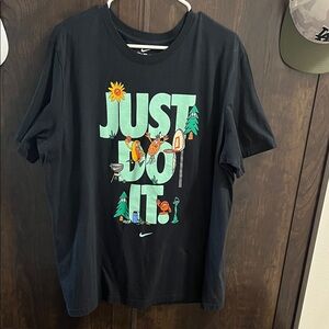 Nike Black Tee with Mint Graphic size XL